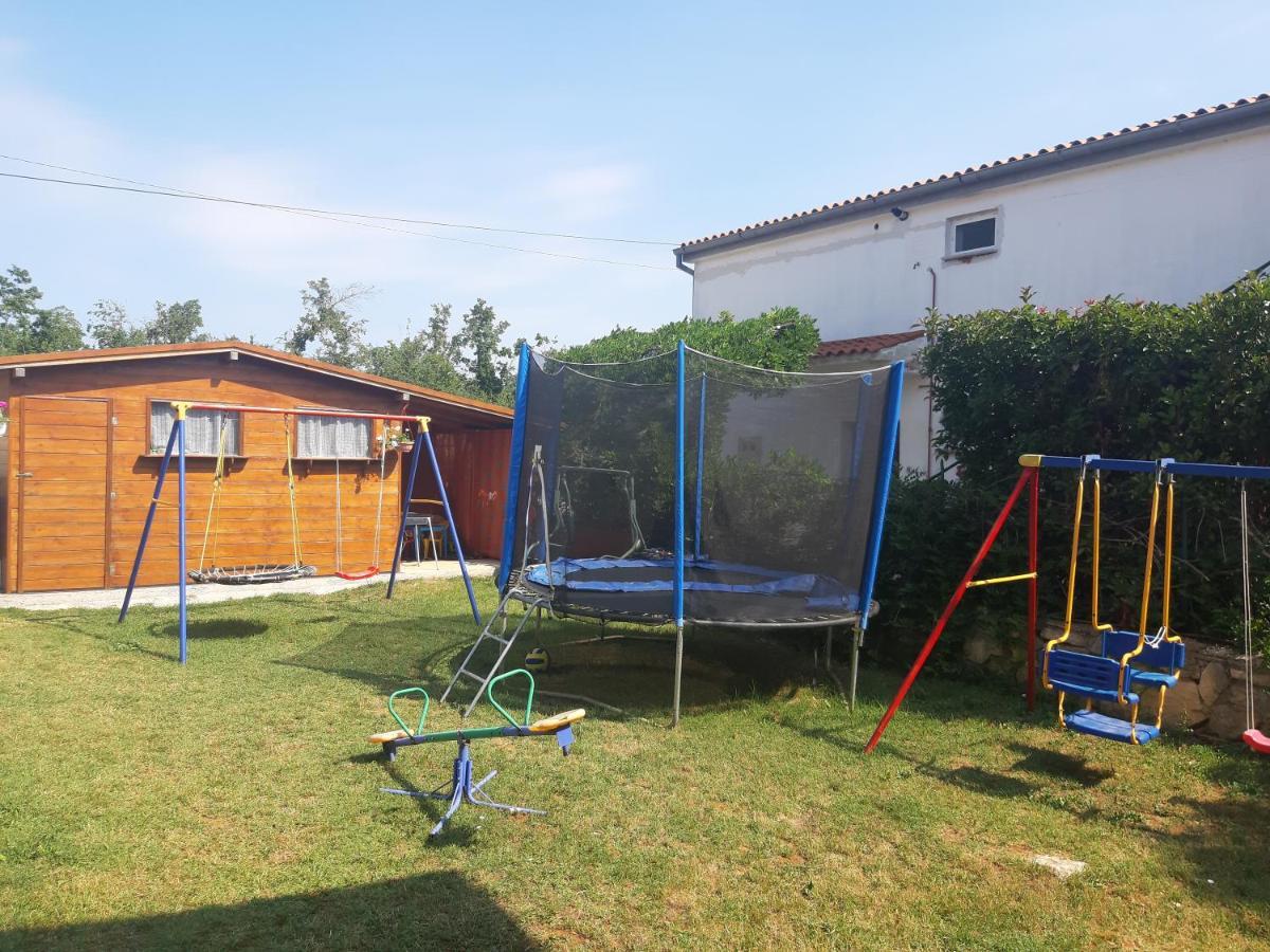 Apartments Dora Porec Exterior photo