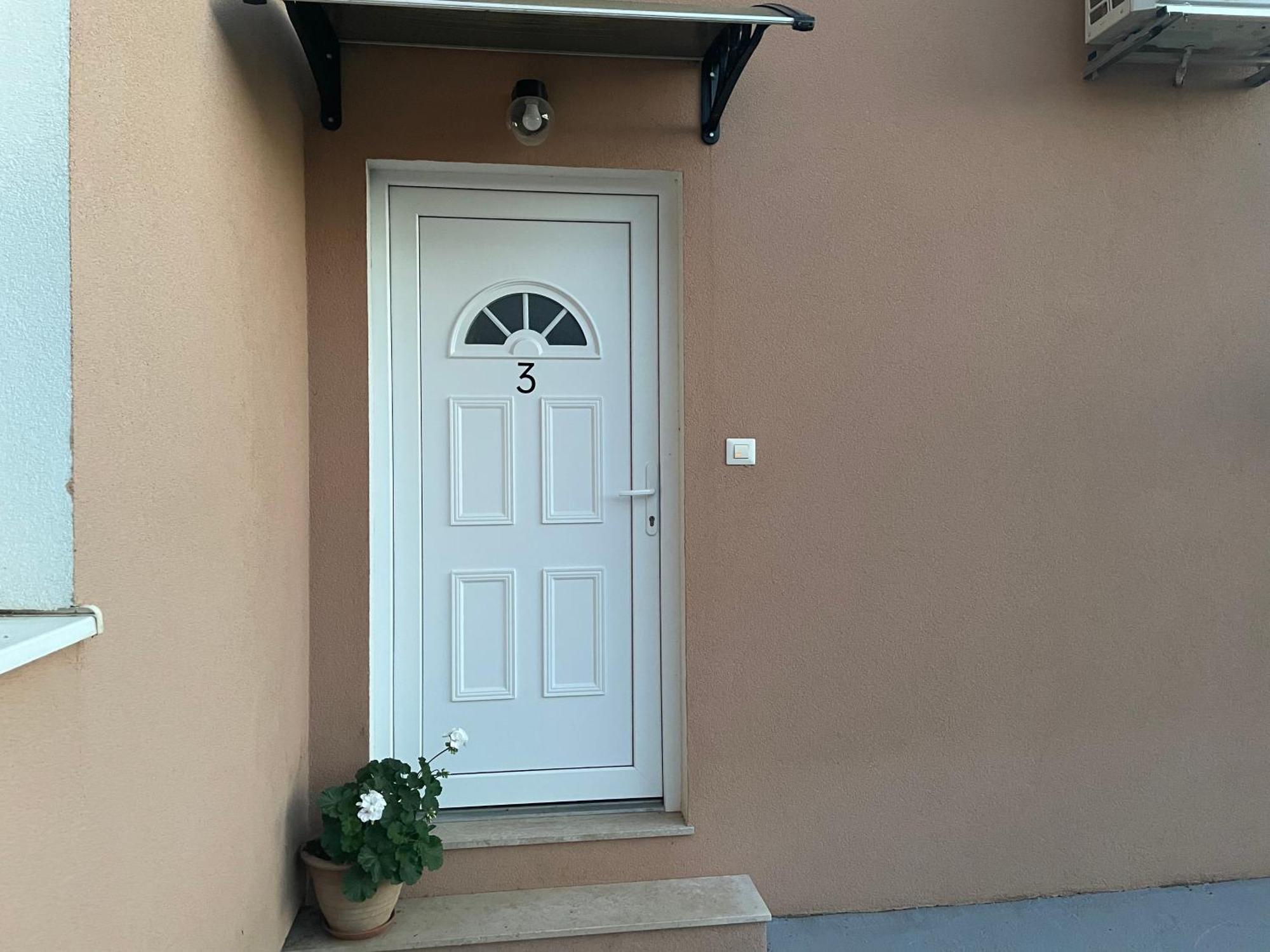 Apartments Dora Porec Exterior photo