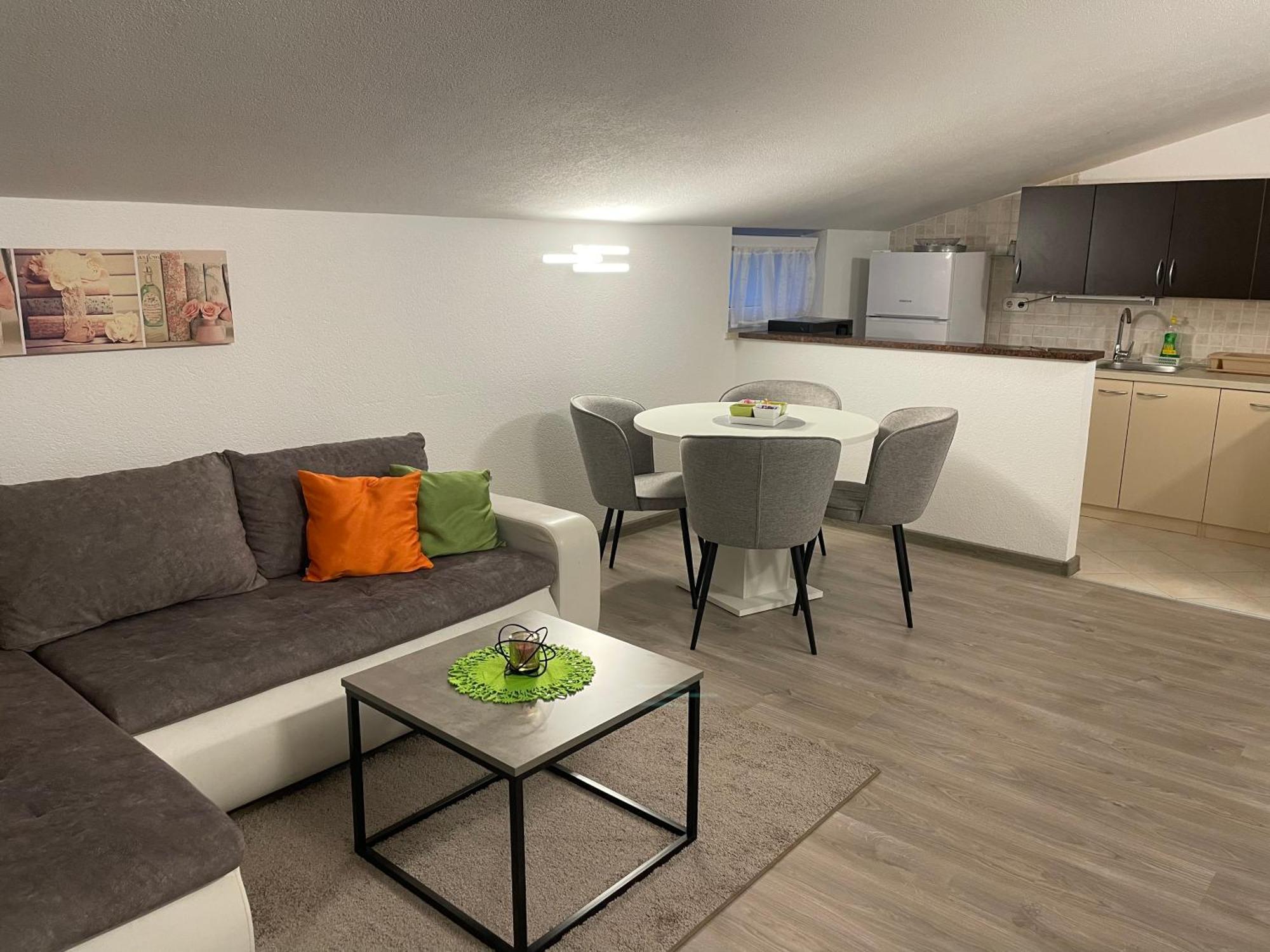 Apartments Dora Porec Exterior photo